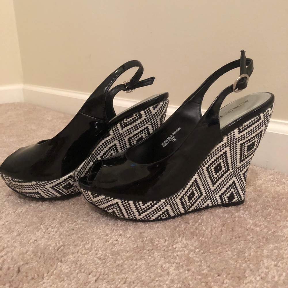 Black and white wedges